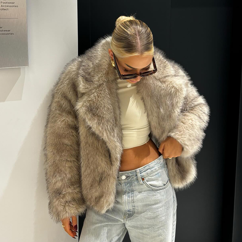 Streetwear Brands 2026 - Elegancka kurtka damska z gradientowego sztucznego