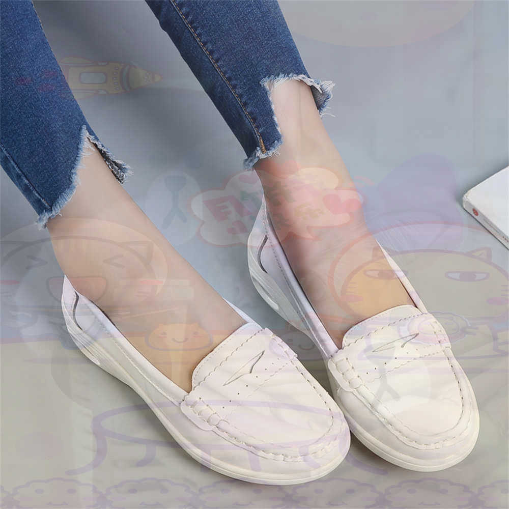 Streetwear Brand Name Ideas - Miękkie wsuwane buty damskie w dużych