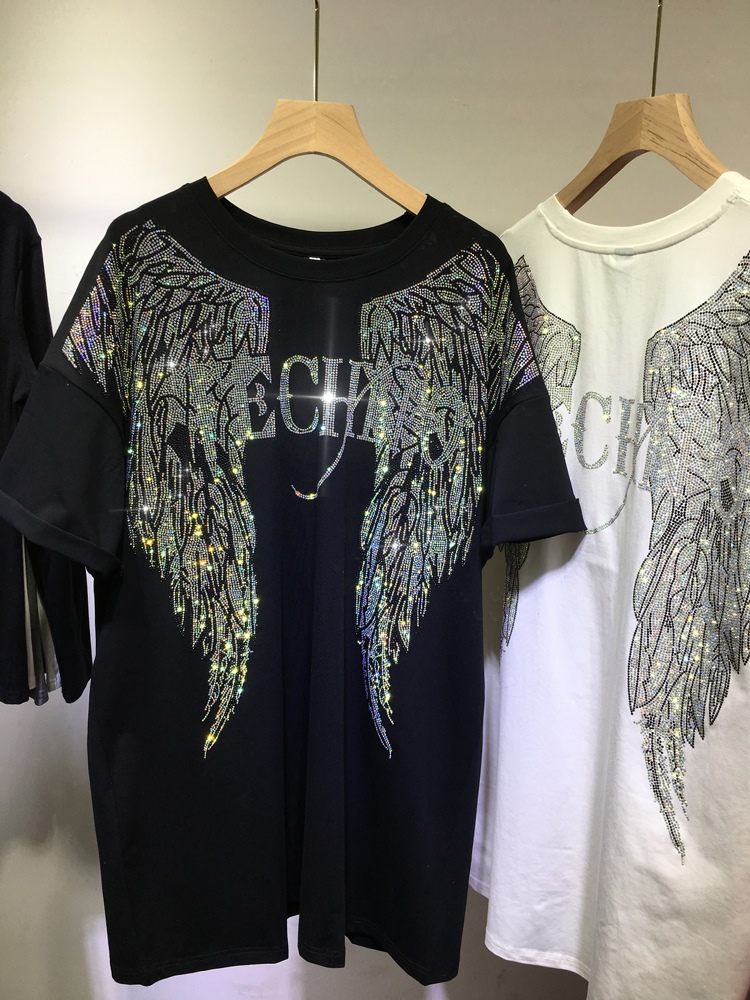 L-4XL Oversize Rhinestone Ange – Streetwear Brand Tees recenzja i cena